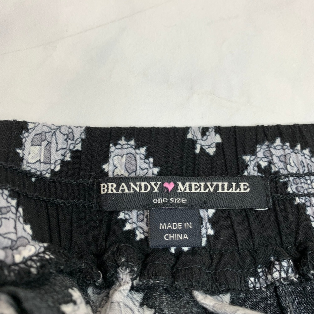 Brandy Melville Black White Paisley Mini Skirt - Picture 5 of 8